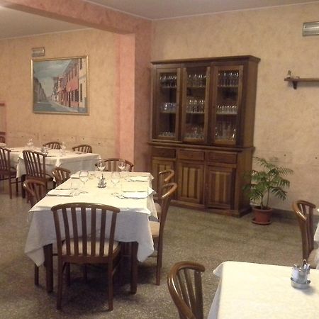 Hotel Ticino Ristorante Chierico Carbonara al Ticino 외부 사진