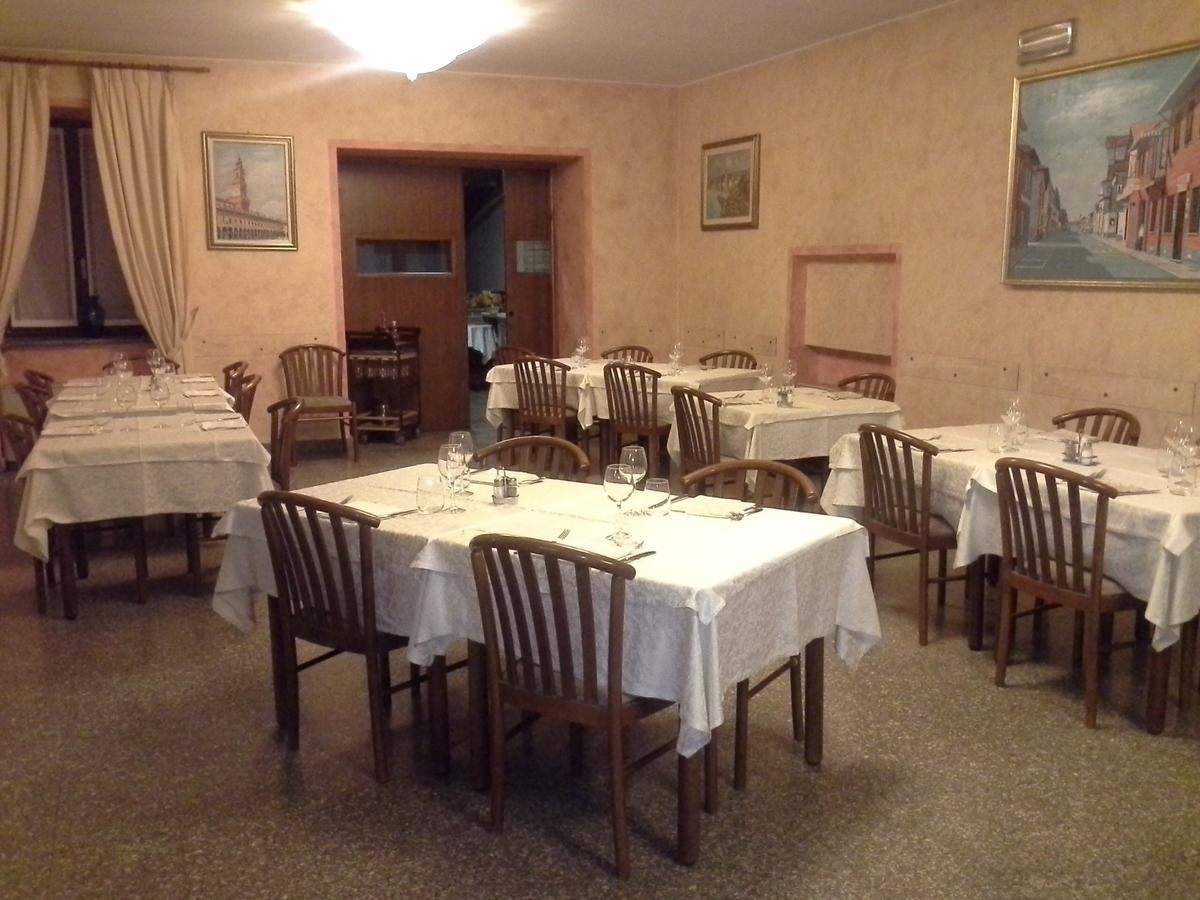 Hotel Ticino Ristorante Chierico Carbonara al Ticino 외부 사진